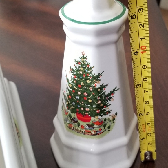 Pfaltzgraff Christmas Salt & Pepper Shakers, with Napkin Holder. OS - Picture 2 of 8
